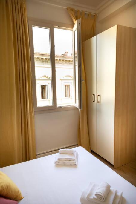 La Stanza Di Michelangelo Nel Centro Di Apartamento
